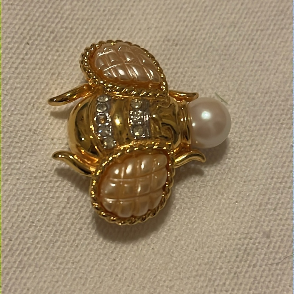 Vintage brooch/pin bundle - Picture 3 of 5